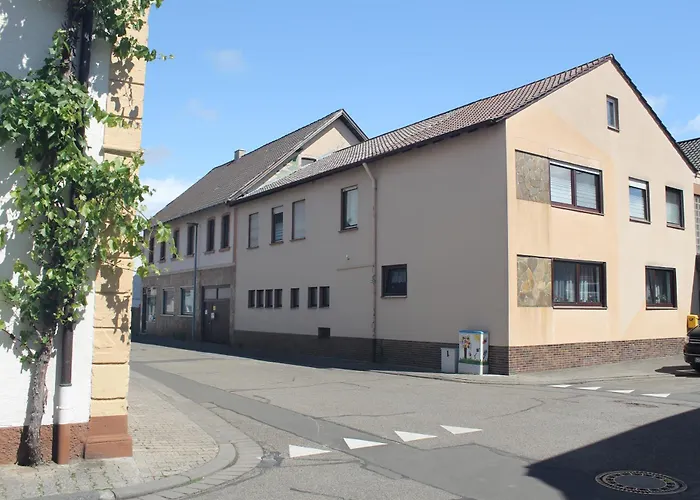 Ruhiger Landhaus-charme Mit Top-anbindung * Gerolsheim